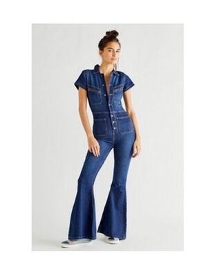 Free People Hearts Beat Coverall navy Blue Denim Fitted Flare Jumpsuit Size XL